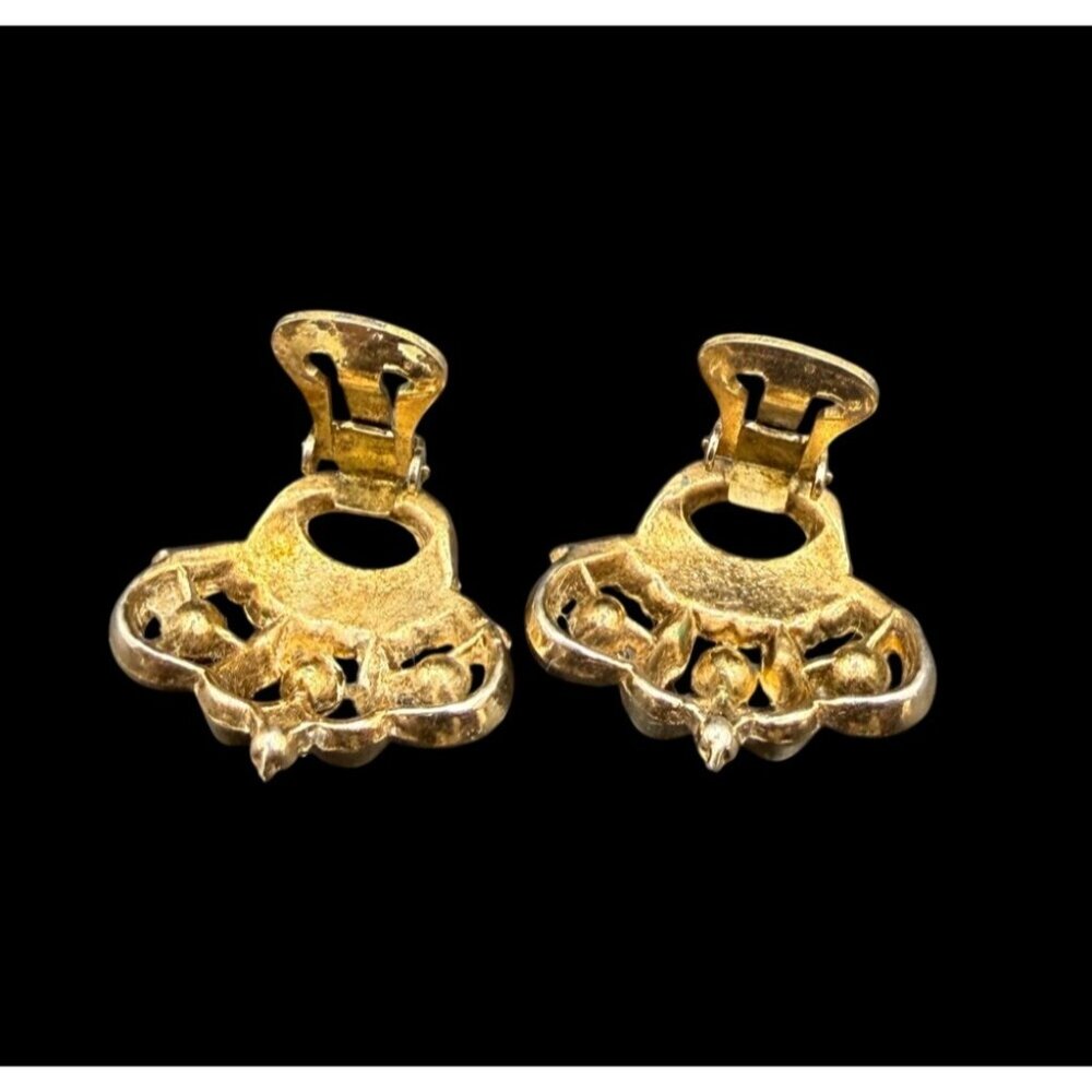 Vintage Gold-Tone Clip-On Earrings Set Assorted Styles Retro Jewelry Collection - Picture 9 of 16